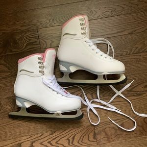 Cameo by Jackson 1800 ice figure stakes